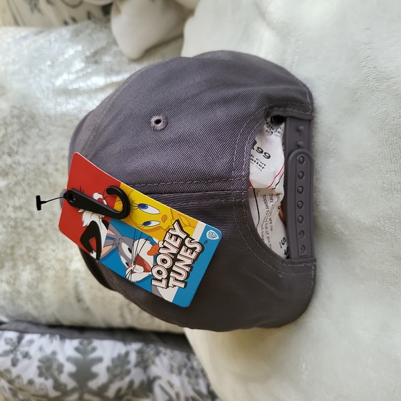 Tweety & Sylvester Offically Licensed Looney Tunes Snap Back Adjustable Hat - Picture 4 of 10